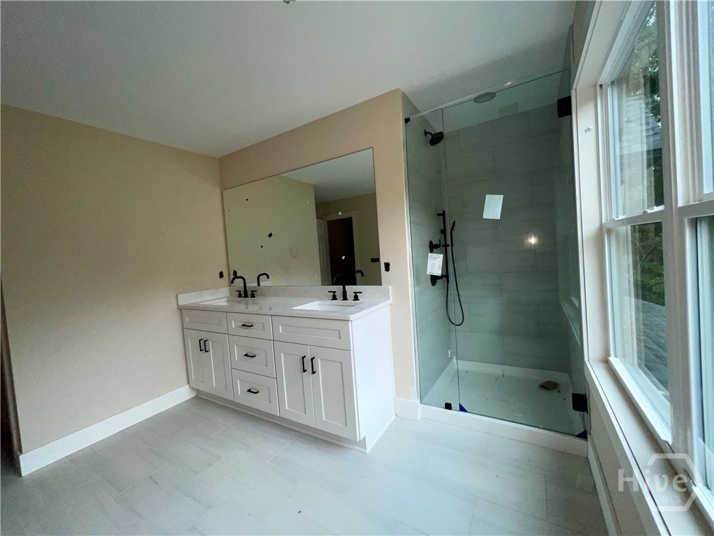 450 Ansley Drive Property Photo 16
