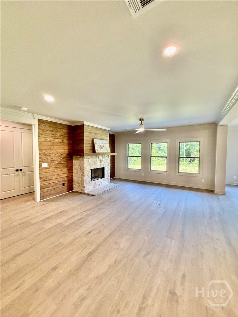 1540 Legend Drive Property Photo 7