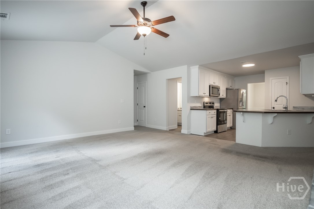 150 Rock Street Property Photo 9