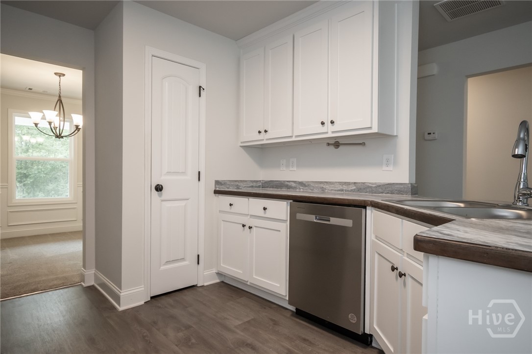 150 Rock Street Property Photo 13