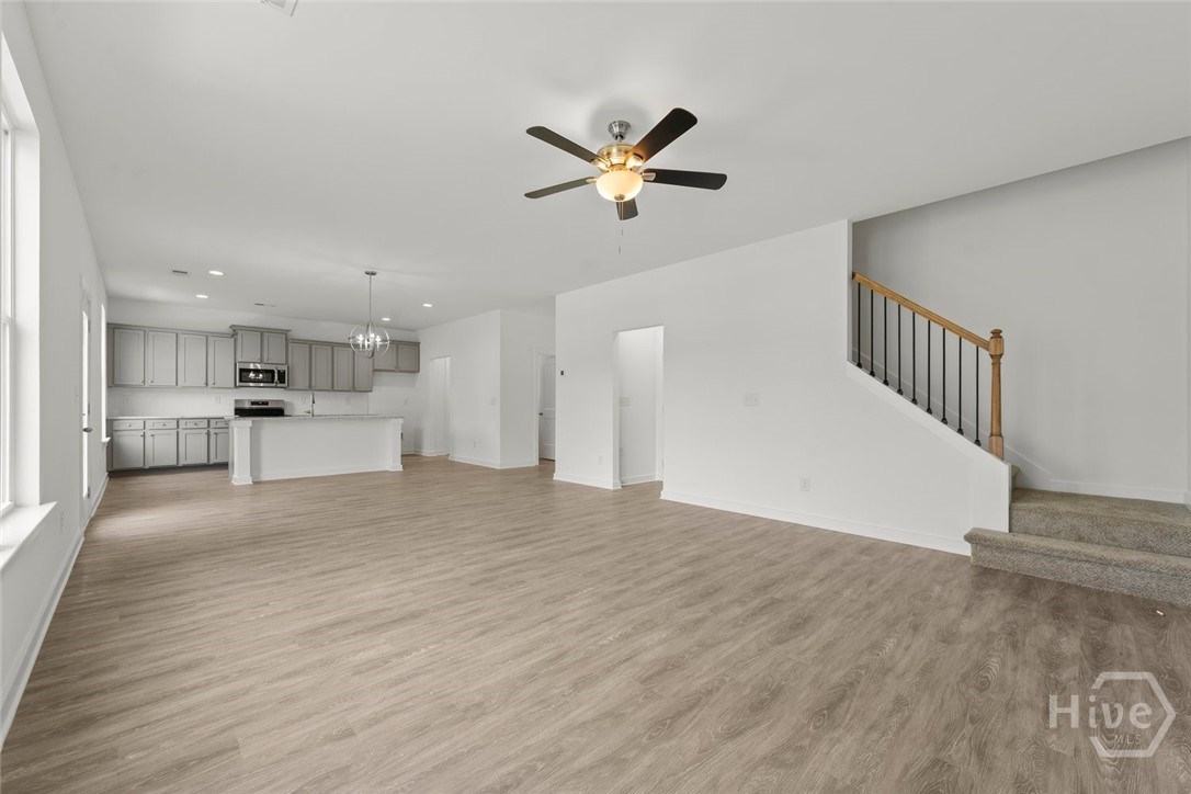 534 Lillian Way Property Photo 12