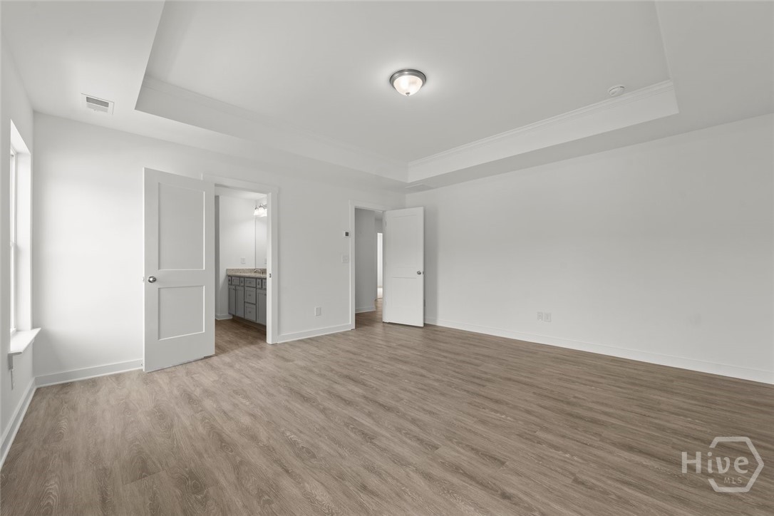 534 Lillian Way Property Photo 14