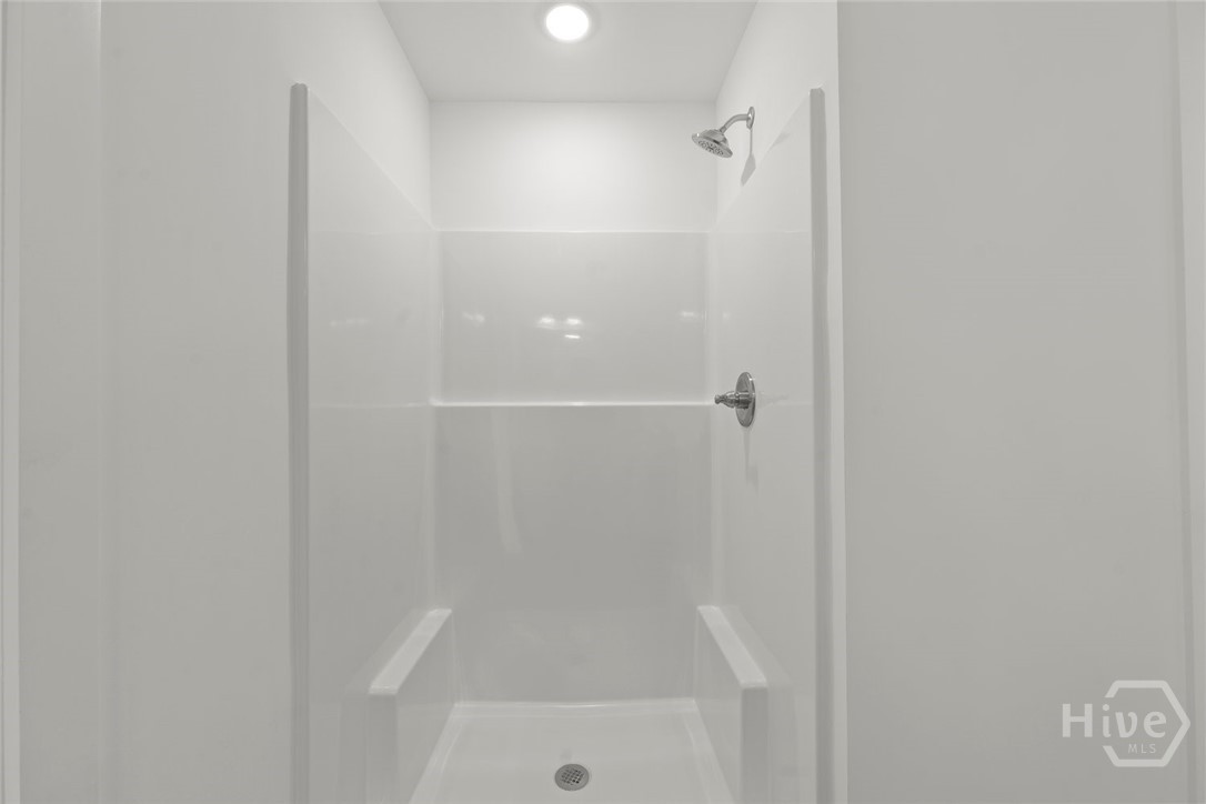 534 Lillian Way Property Photo 17
