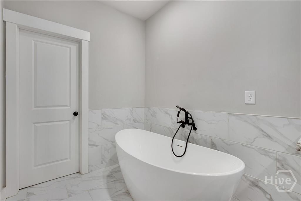 1 Ewing Way Property Photo 33