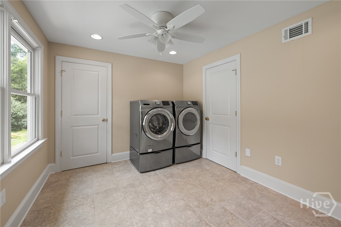 228 Parkway Drive Property Photo 38