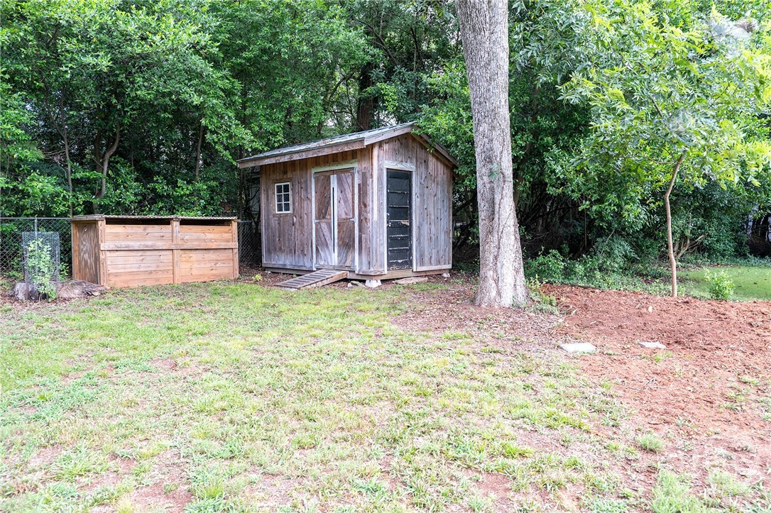 228 Parkway Drive Property Photo 41