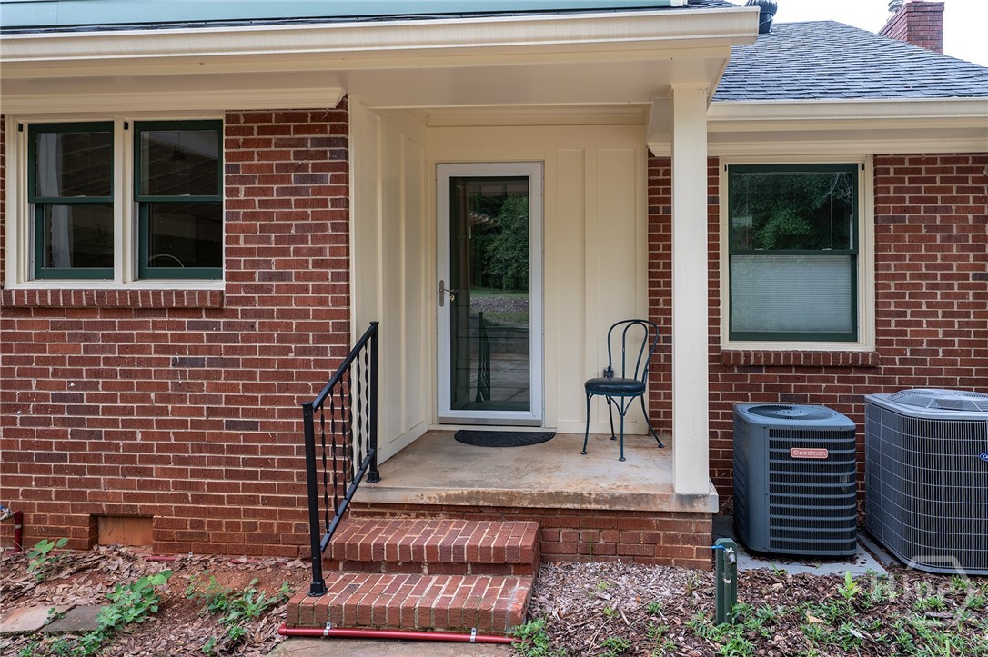 228 Parkway Drive Property Photo 46