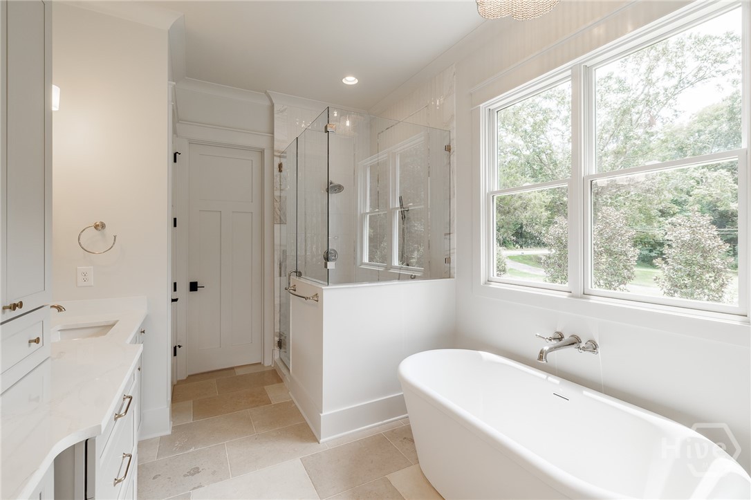49 Harden Hill Road Property Photo 14