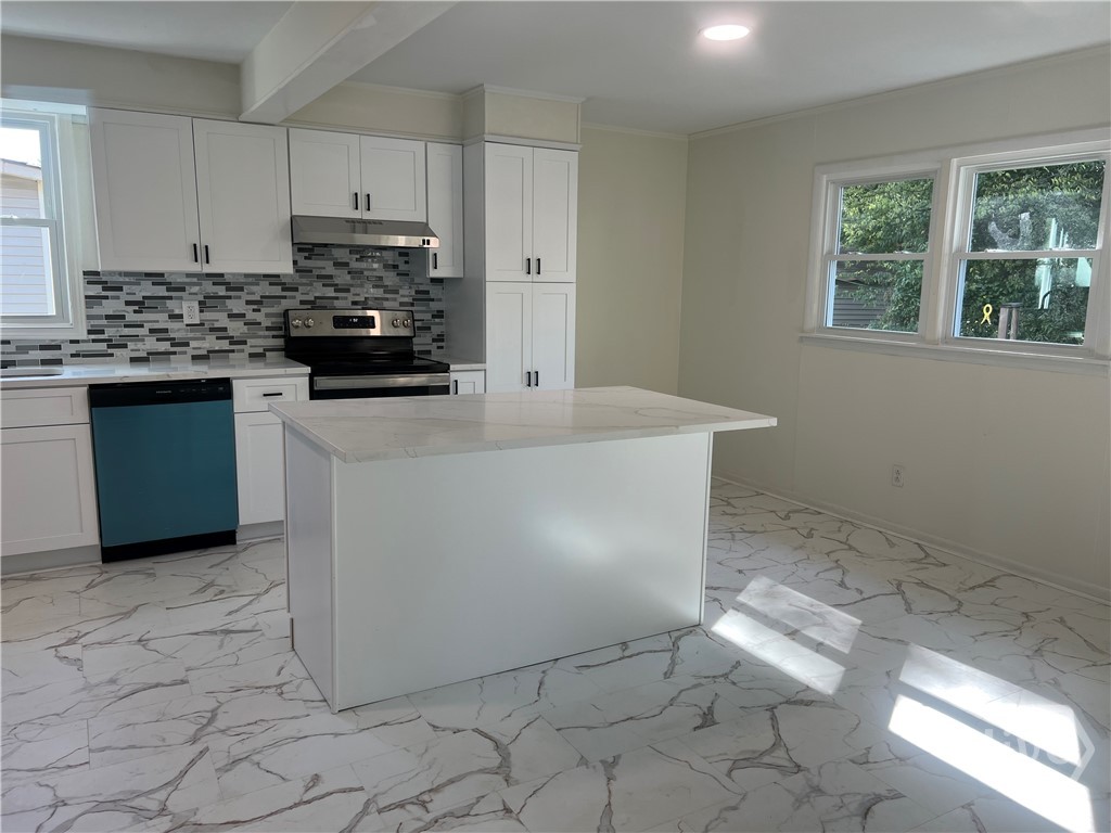 597 Dearing Street Property Photo 18