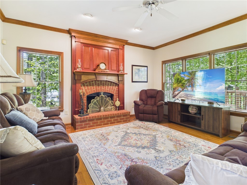 1120 Laurel Pointe Property Photo 13