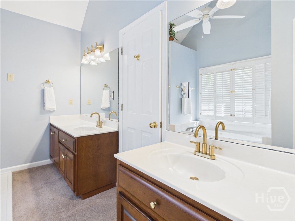 1120 Laurel Pointe Property Photo 25