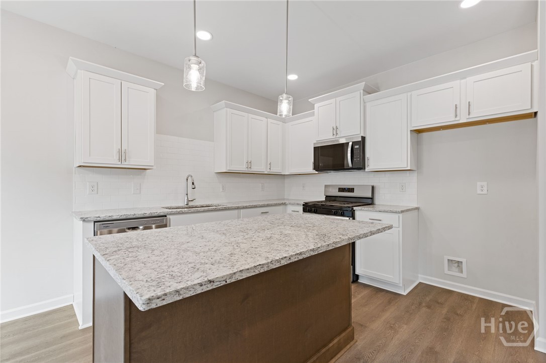 208 Westpark Drive Property Photo 4