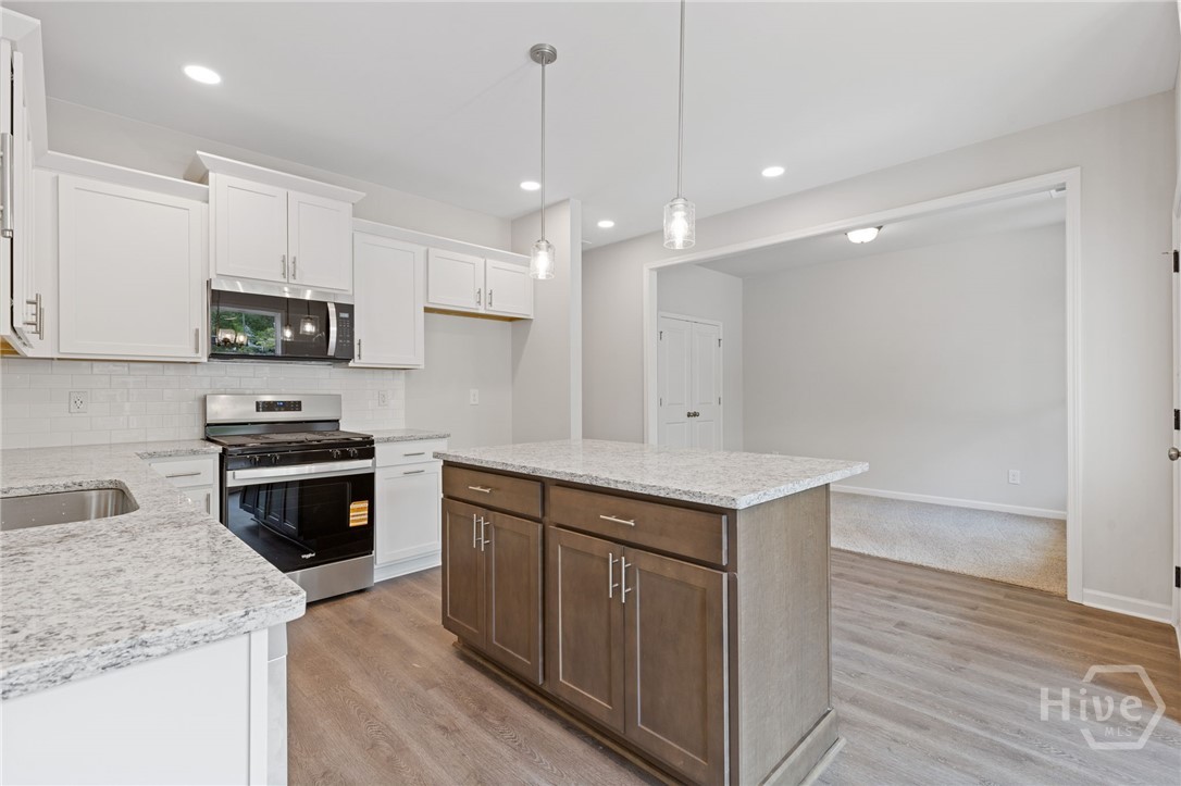 208 Westpark Drive Property Photo 8