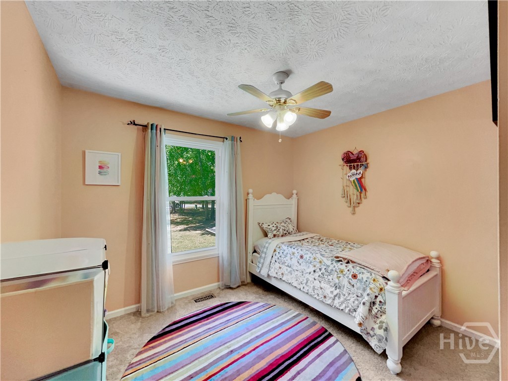 298 Hudson River Drive Property Photo 25