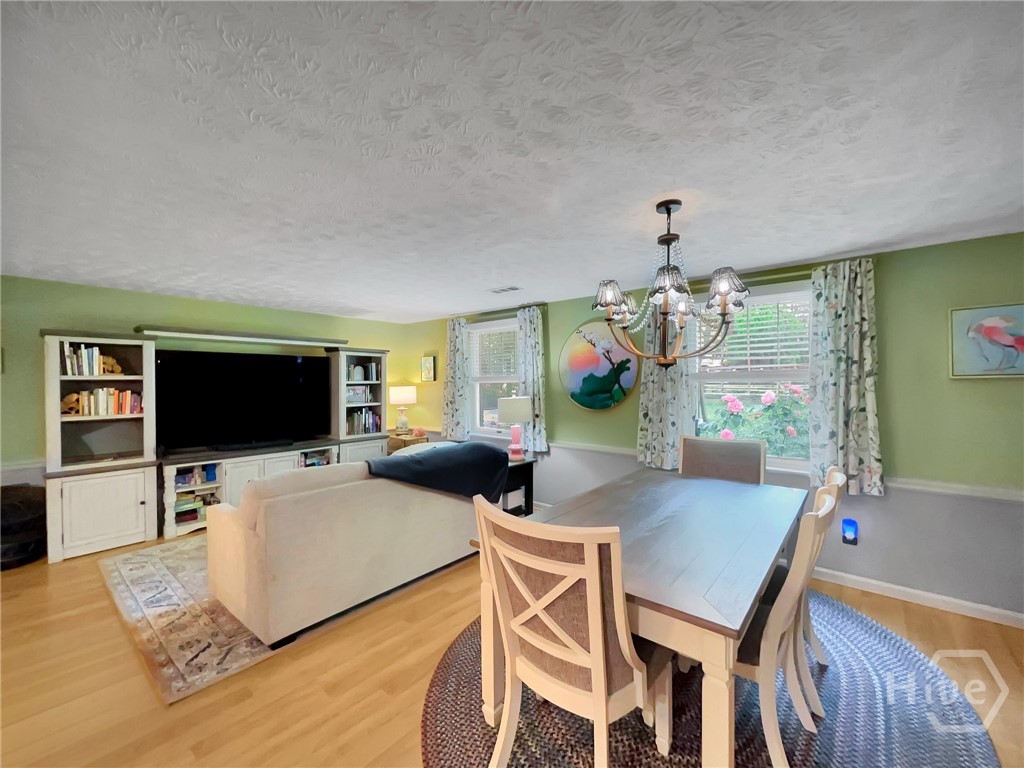 298 Hudson River Drive Property Photo 31