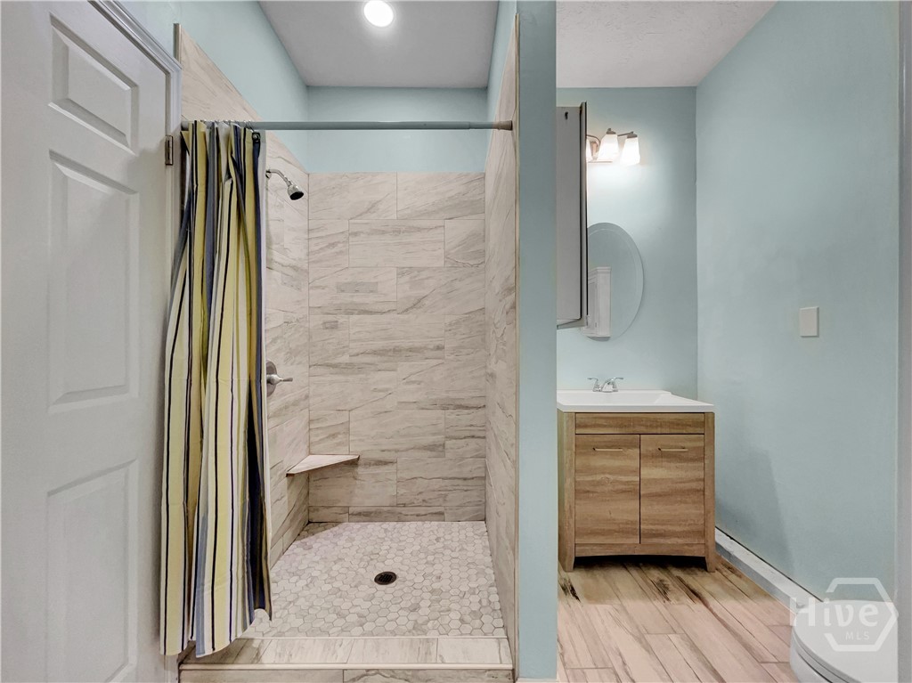 298 Hudson River Drive Property Photo 38