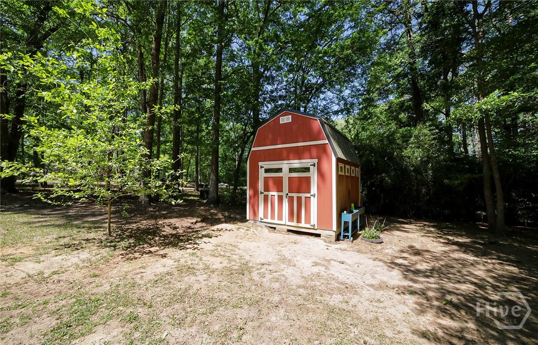 298 Hudson River Drive Property Photo 58