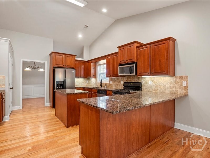 1406 Morgans Bluff Property Photo 14