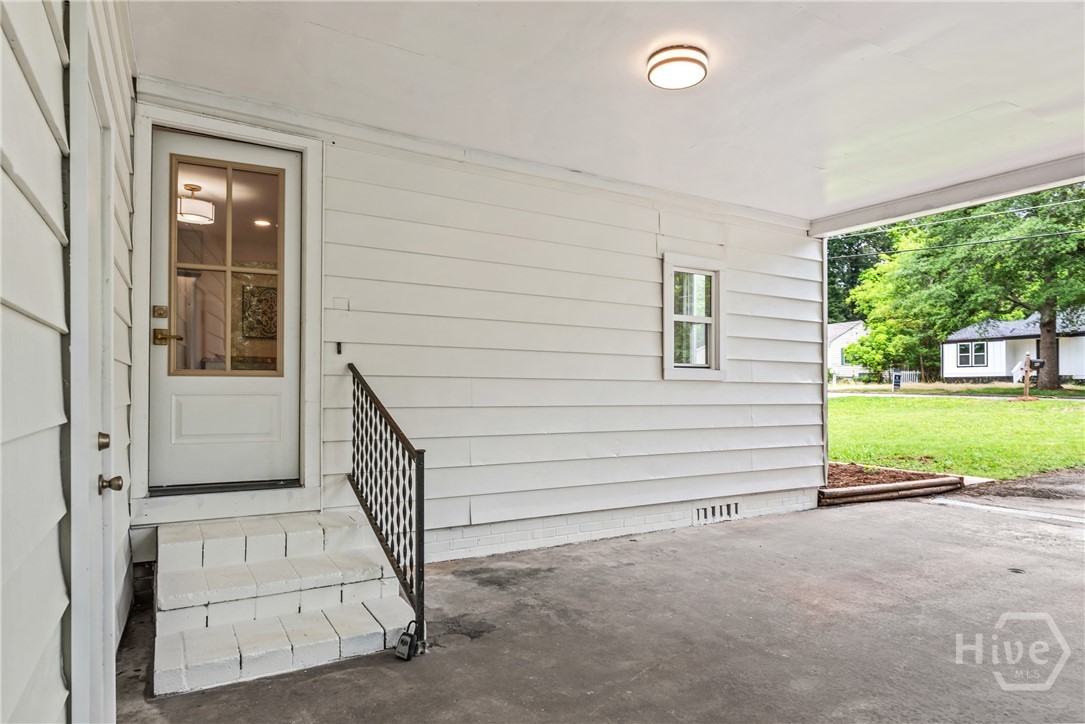 492 Clover Property Photo 28
