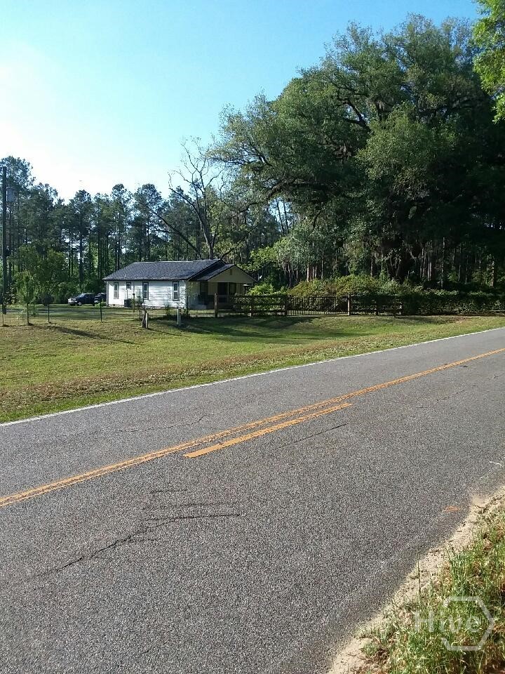2650 Hadley Ferry Road