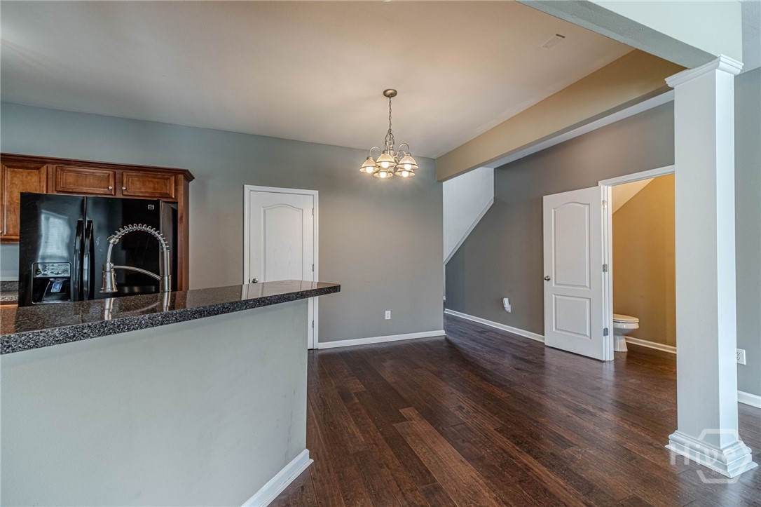 6503 Silk Tree Point Property Photo 8