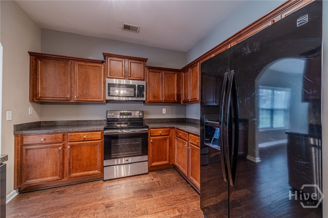 6503 Silk Tree Point Property Photo 11