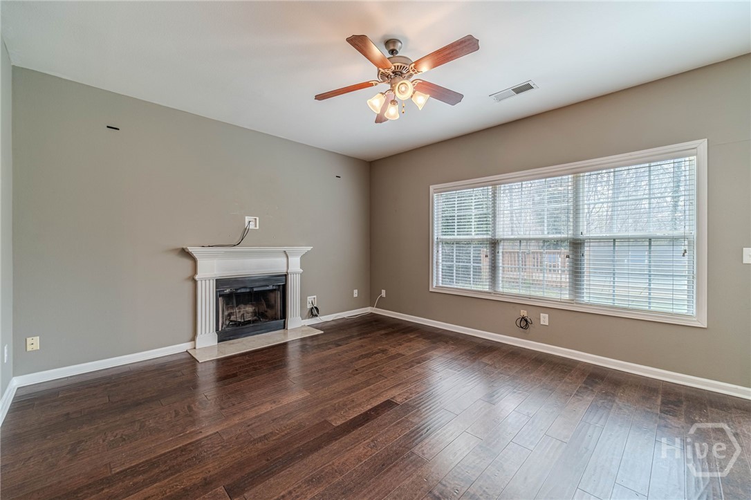 6503 Silk Tree Point Property Photo 18
