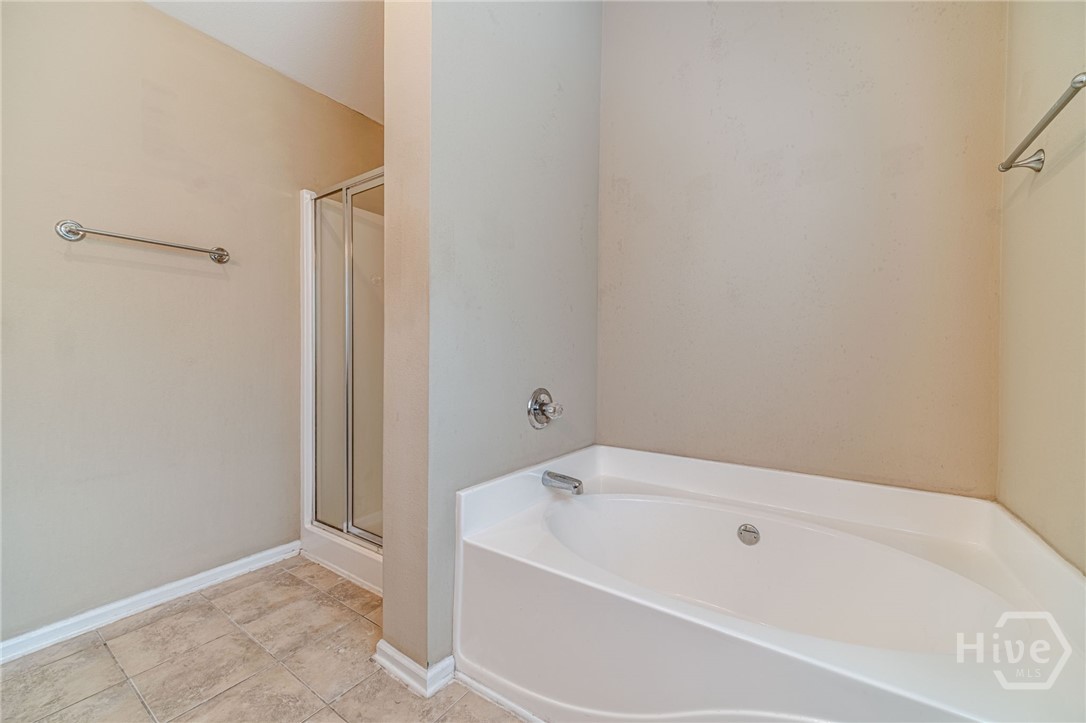 6503 Silk Tree Point Property Photo 36