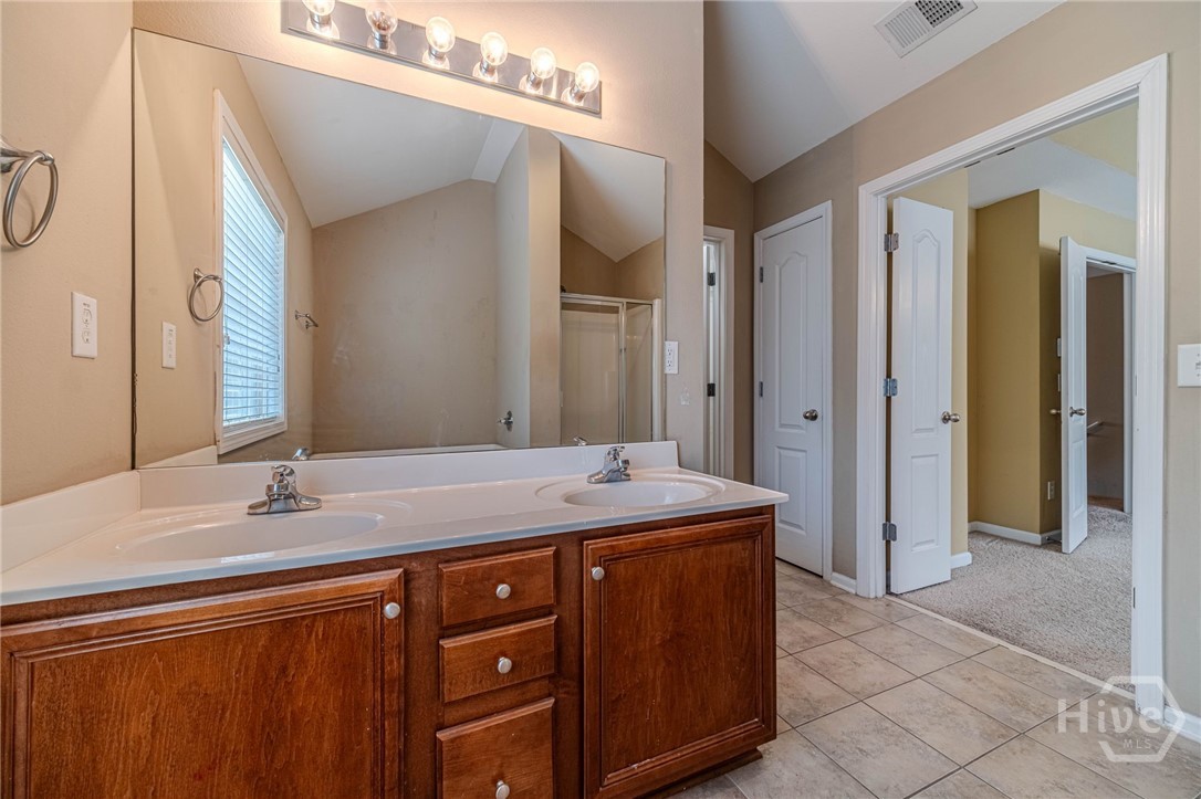 6503 Silk Tree Point Property Photo 37
