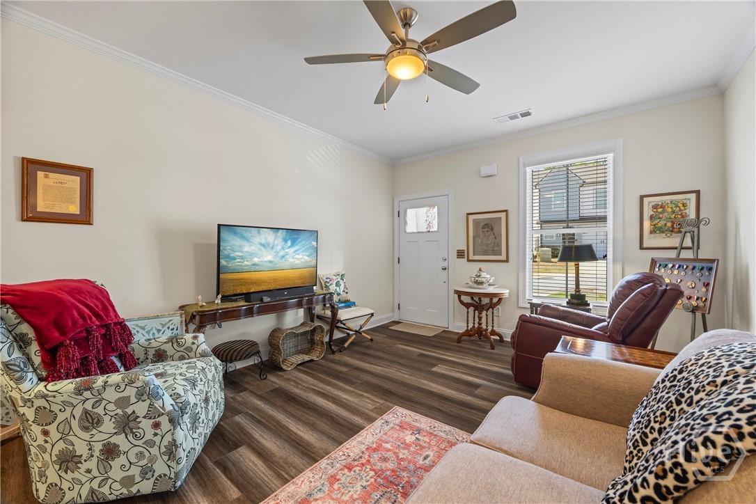 124 Magnolia Place Property Photo 3