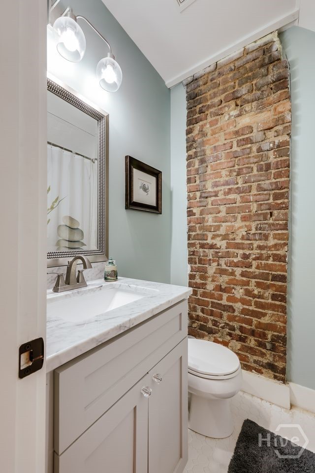 255 Bloomfield Street Property Photo 14