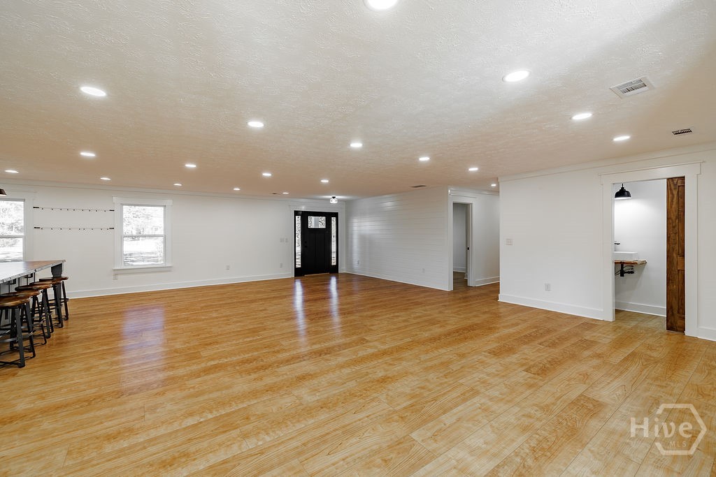 1410 Old Bishop Road Property Photo 6