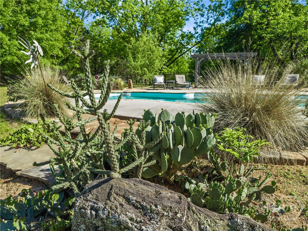 1110 Summit Circle Property Photo 52