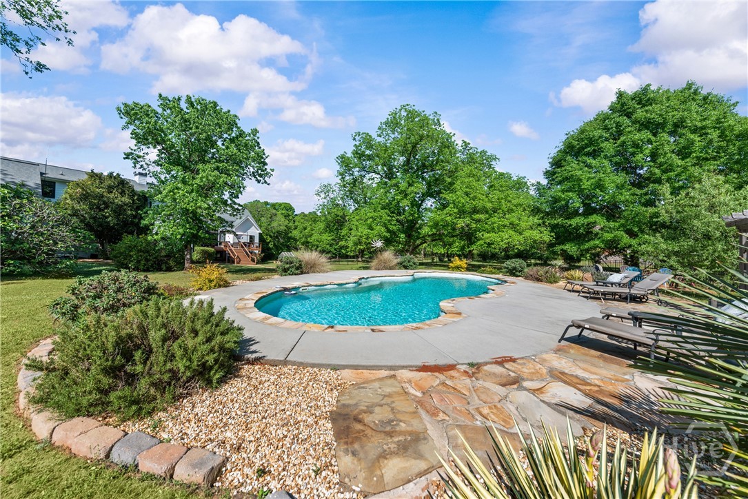 1110 Summit Circle Property Photo 53