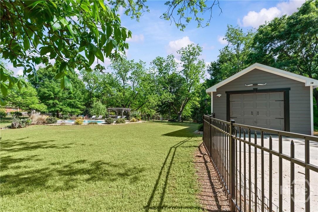 1110 Summit Circle Property Photo 58