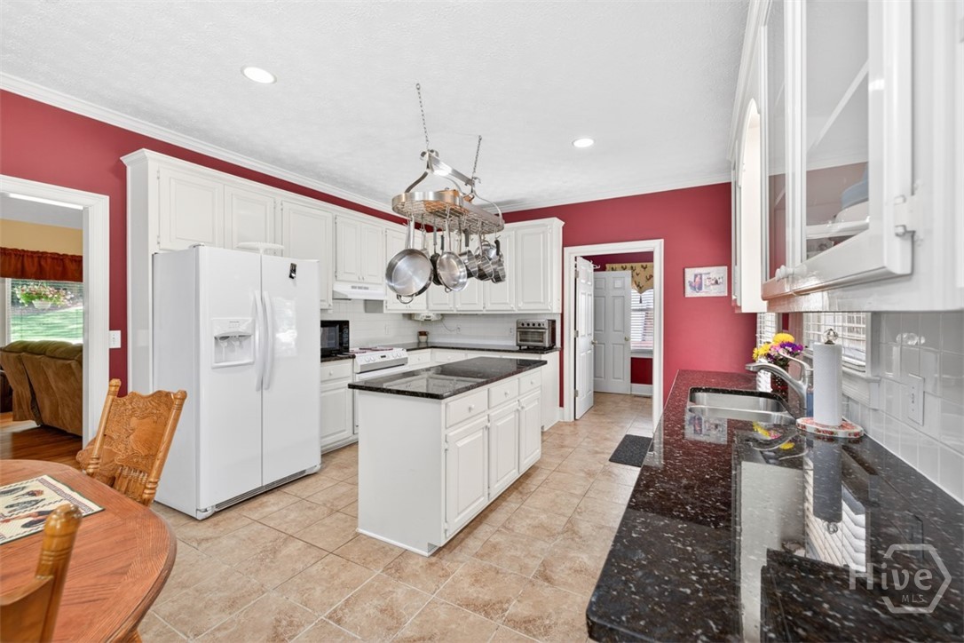 6 Adella Property Photo 8
