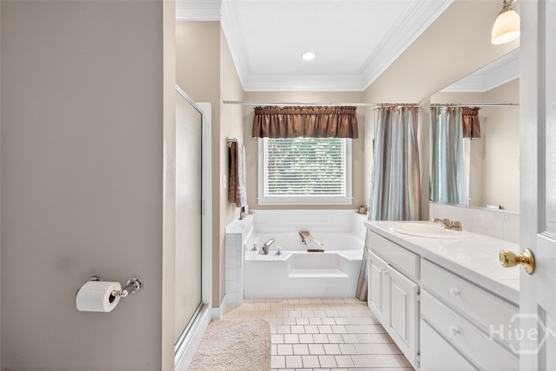 6 Adella Property Photo 12