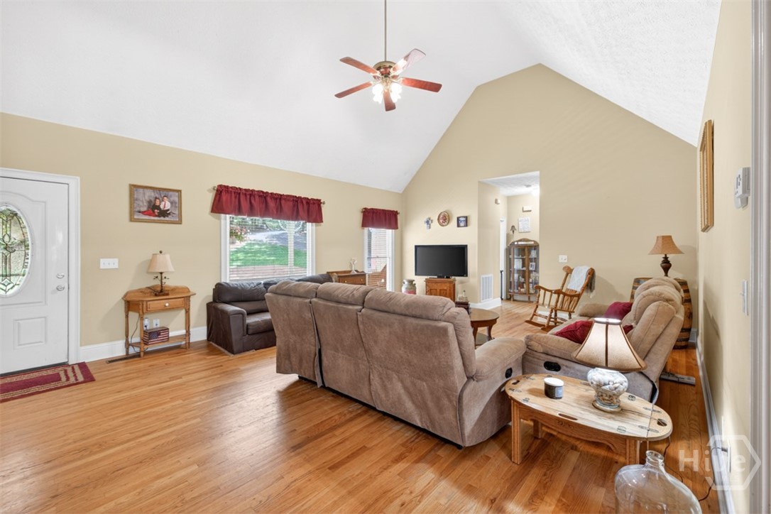 6 Adella Property Photo 16