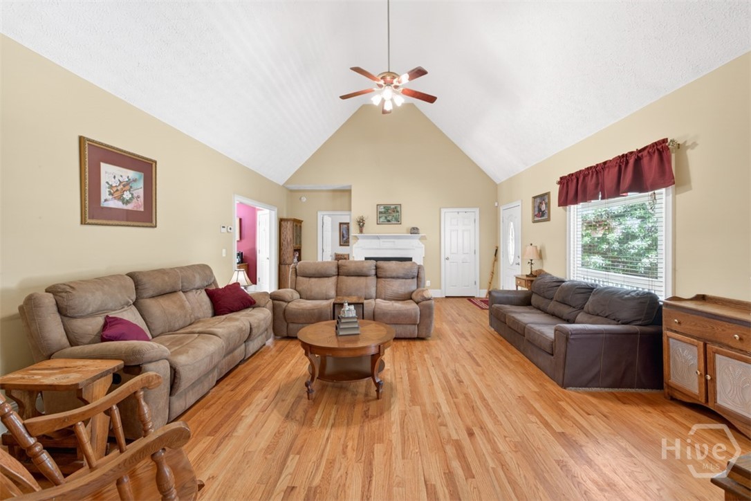 6 Adella Property Photo 22