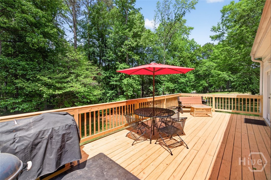 6 Adella Property Photo 28