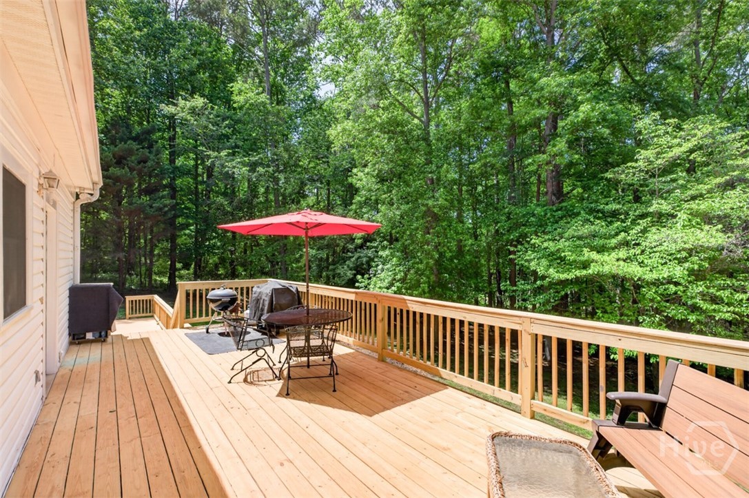 6 Adella Property Photo 29