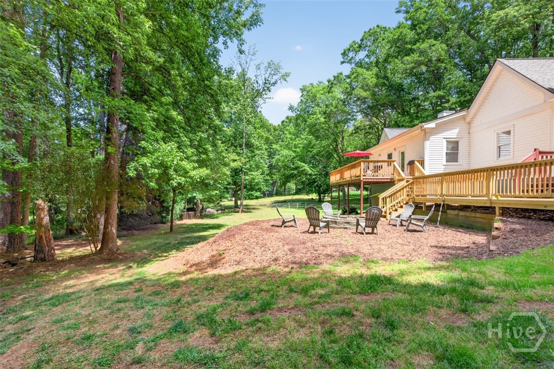 6 Adella Property Photo 32