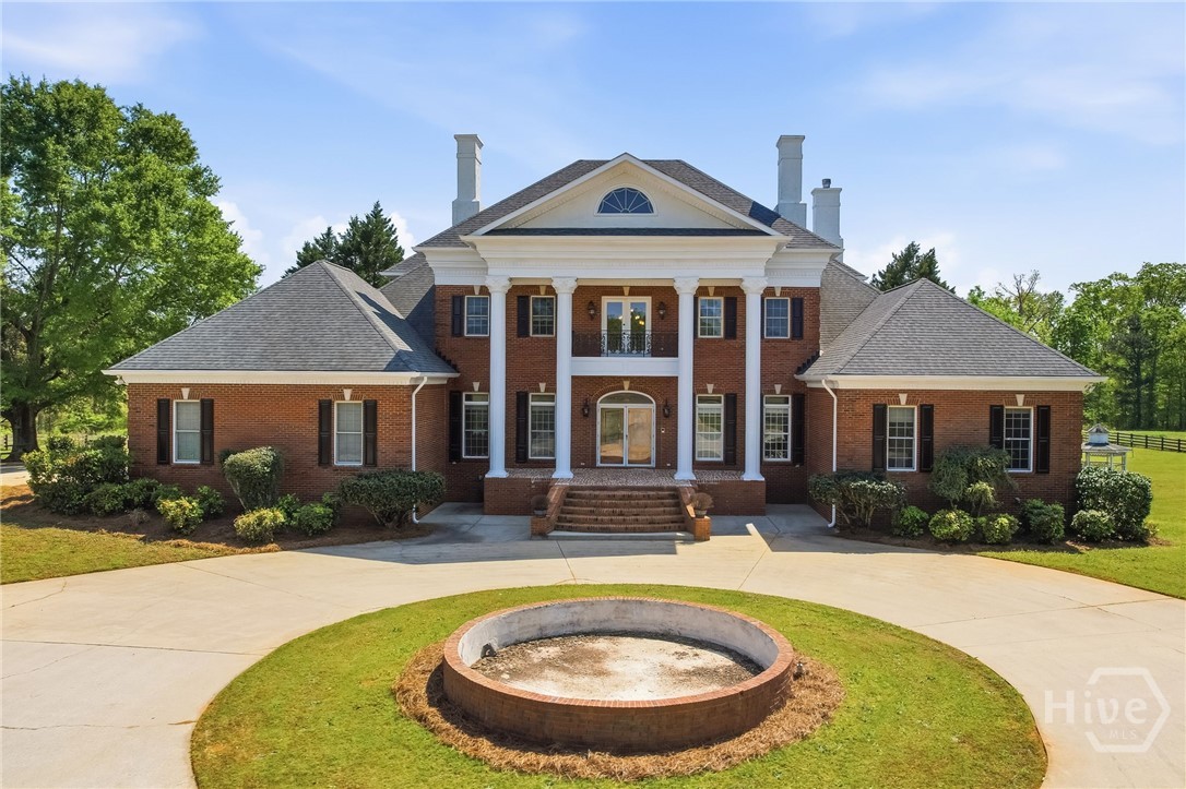 1202 Hodges Circle Property Photo 4