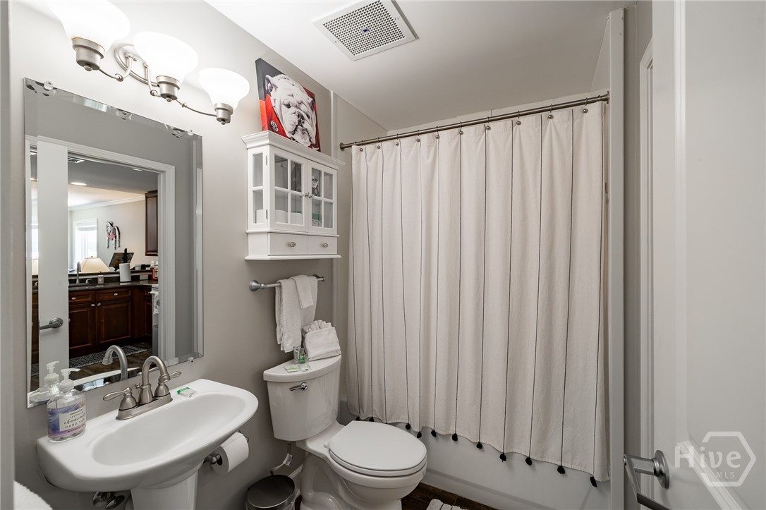 250 W Broad Street 601 Property Photo 14