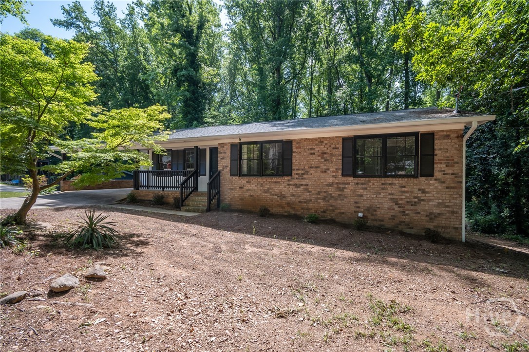 1051 Crooked Creek Road