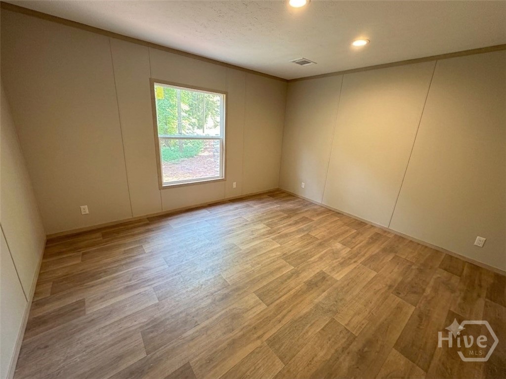 1020 Neal Road Property Photo 4