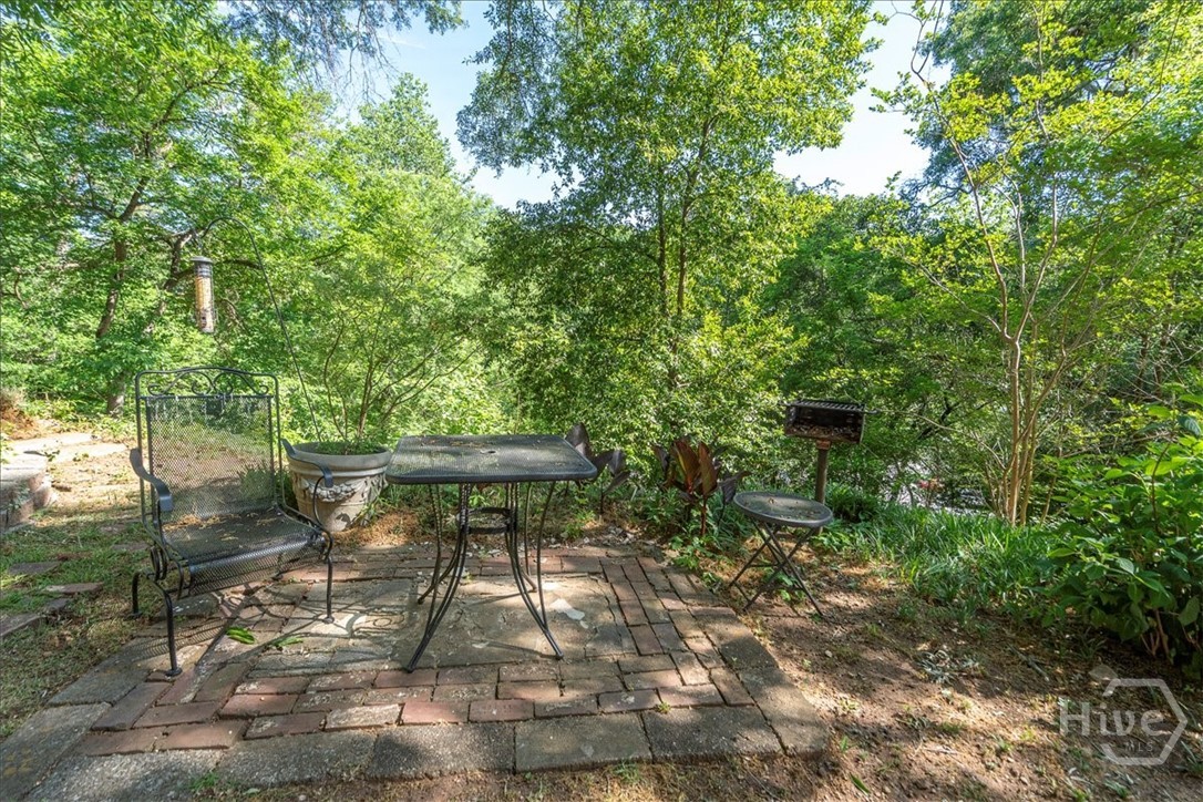 585 White Circle 402 Property Photo 42