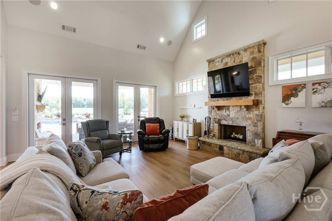 1820 Clover Lane Property Photo 10
