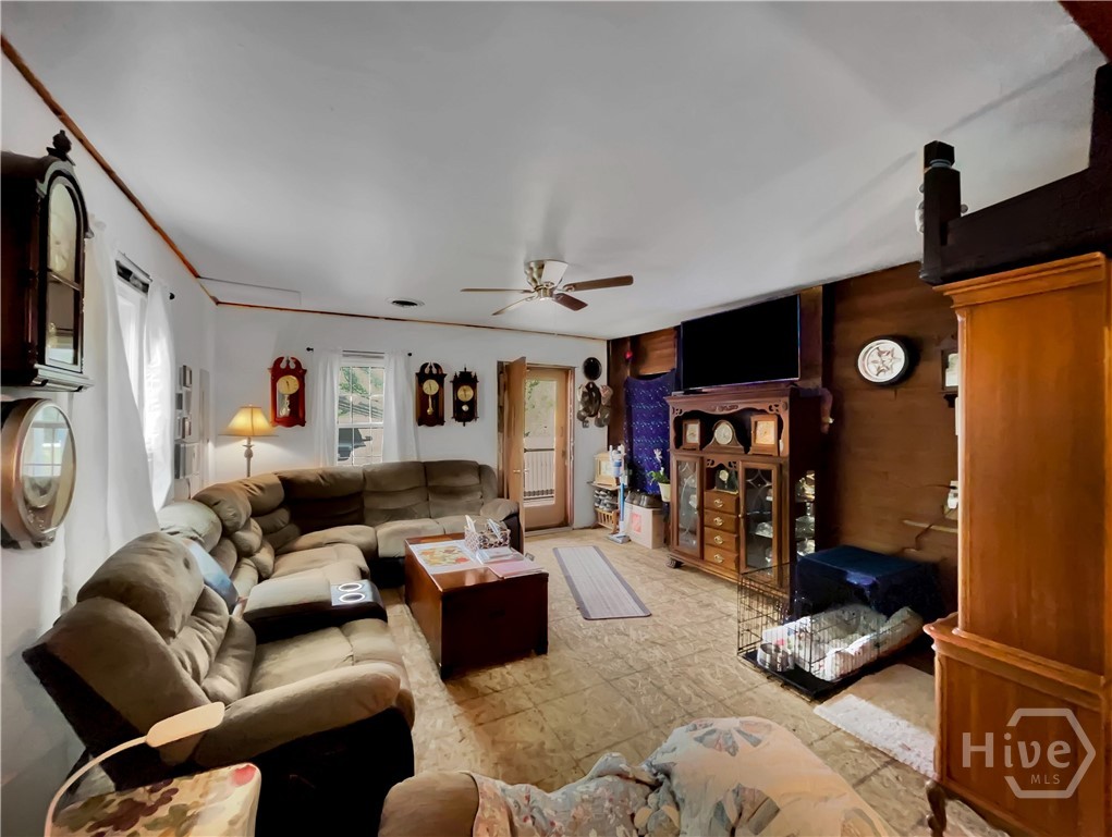 651 S Jackson Street Property Photo 5