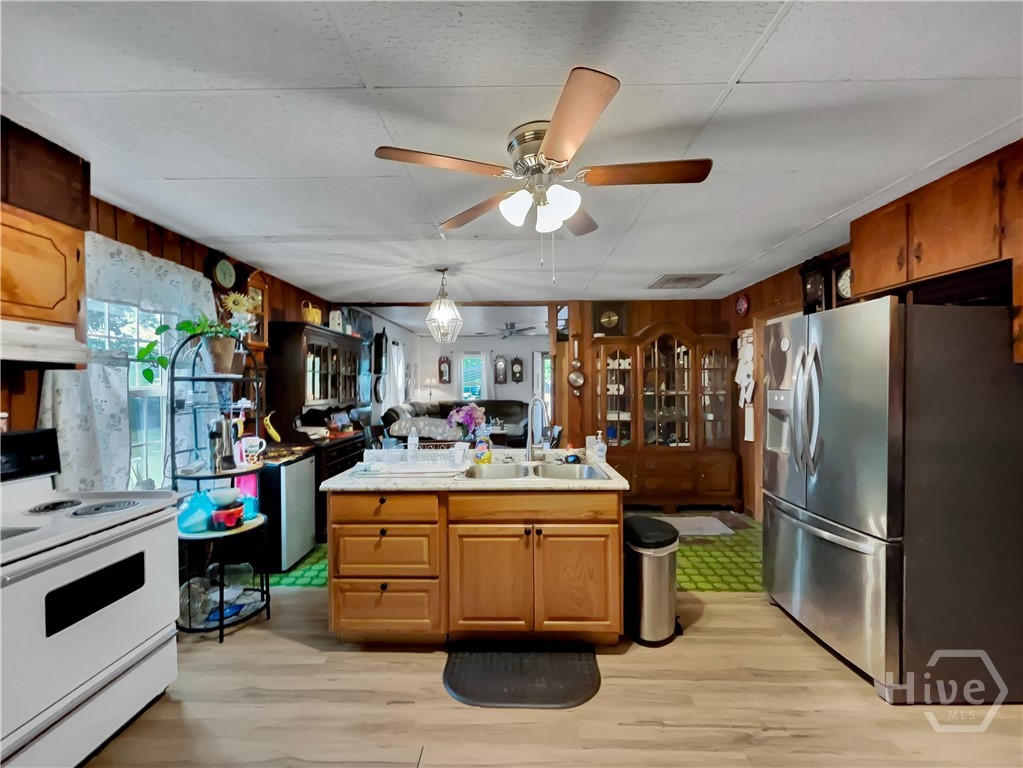 651 S Jackson Street Property Photo 12